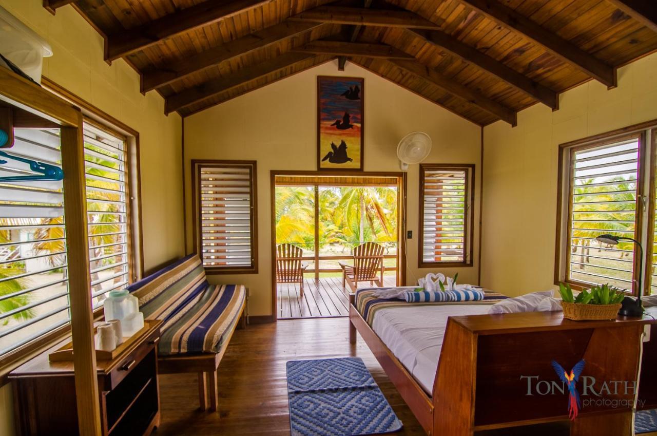 Pelican Beach Resort South Water Caye Dangriga Esterno foto