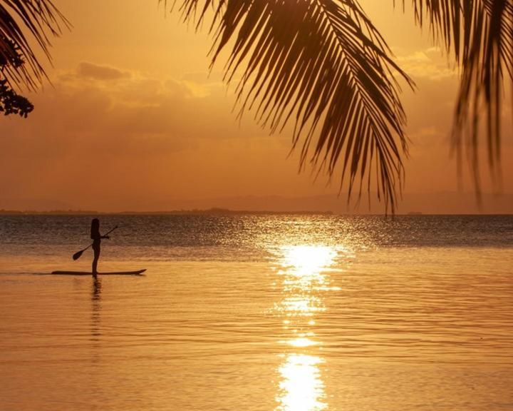 Pelican Beach Resort South Water Caye Dangriga Esterno foto
